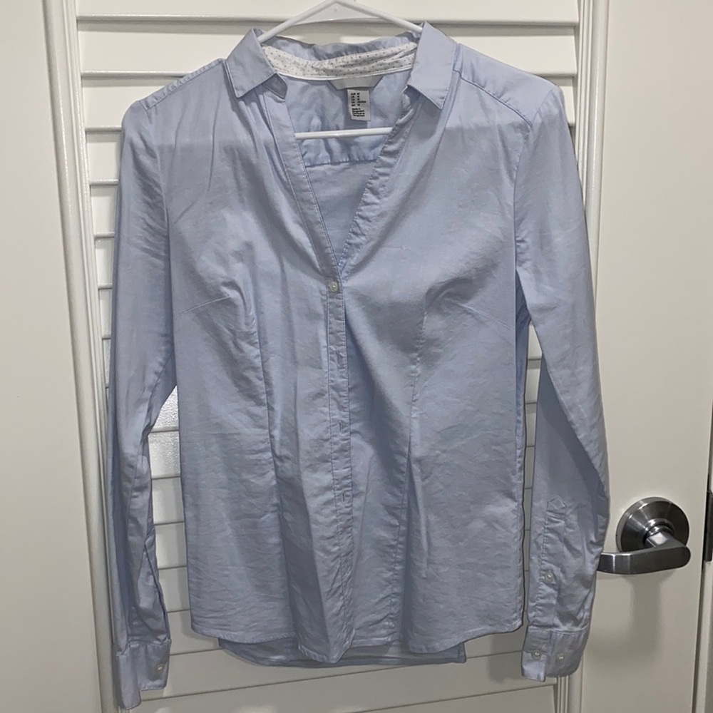 H&M womens button up collared shirt